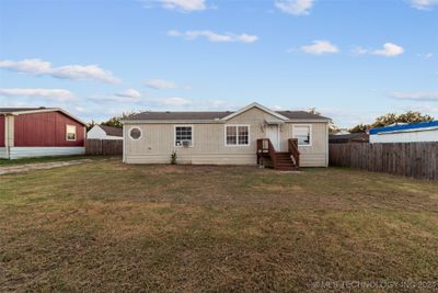 820 S Maple, House other with 3 bedrooms, 2 bathrooms and null parking in Stratford OK | Image 2