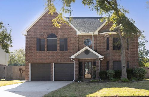 1015 Highland Woods Dr, Highlands, TX, 77562-4511 | Card Image