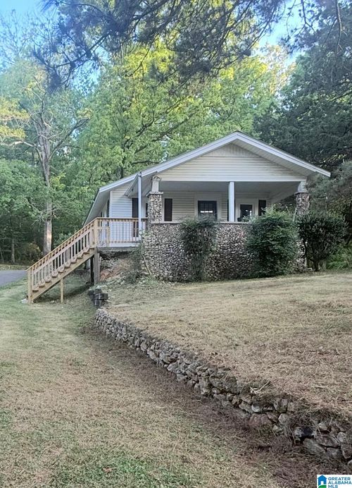 1407 Park Ave, MOODY, AL, 35004-2802 | Card Image