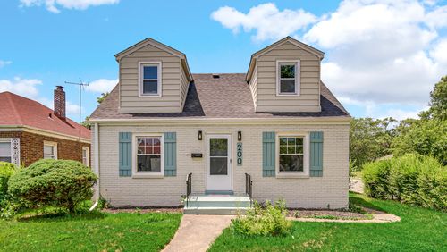 200 Mckinley St, Gary, IN, 46404-1142 | Card Image