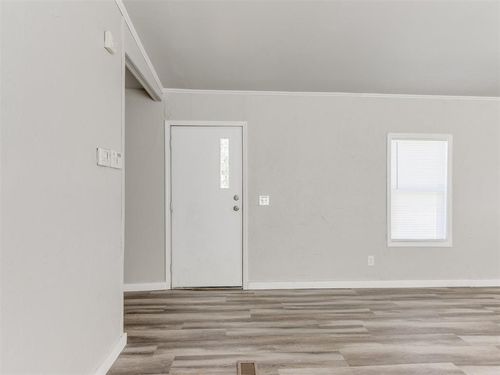 18055 Ne 122nd St, Jones, OK, 73049 | Card Image