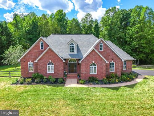 81 Peacock Station Dr, Fredericksburg, VA, 22406-5138 | Card Image