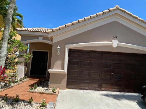 644 Conservation Dr, Weston, FL, 33327-2465 | Card Image