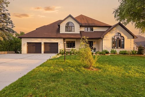 452 Scarborough Rd, Valparaiso, IN, 46385 | Card Image
