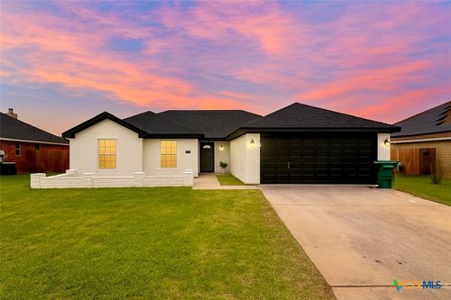 112 Cedar Ridge Dr, Nolanville, TX, 76559-4611 | Card Image