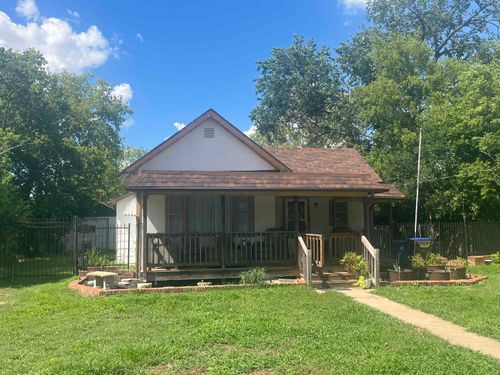 216 W Saint Louis St, Conway Springs, KS, 67031-8200 | Card Image