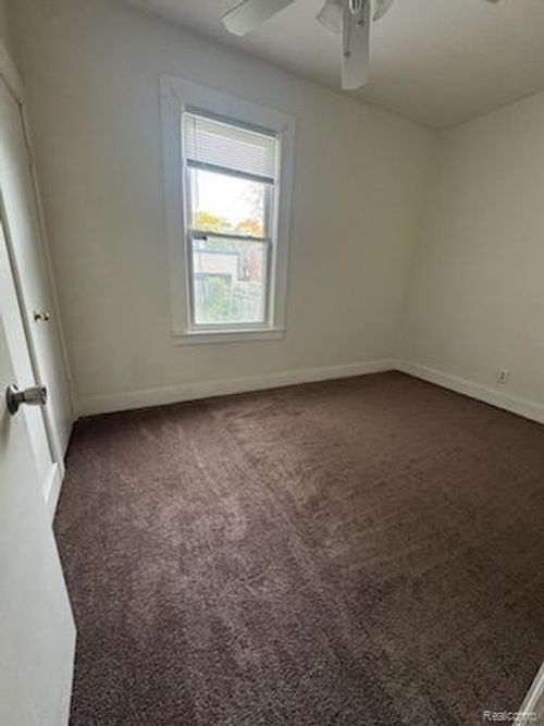 295 Marston St, Detroit, MI, 48202-2541 | Card Image