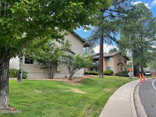 8-134-3200 S Litzler Dr, Flagstaff, AZ, 86005-8903 | Card Image