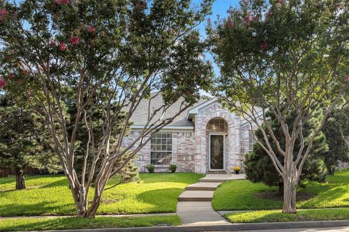 2240 Micarta Dr, Plano, TX, 75025-2448 | Card Image