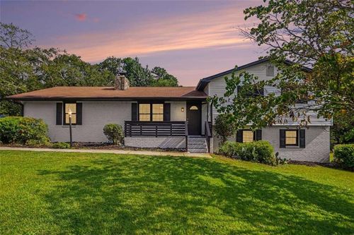 6 Bittersweet Ln, Newnan, GA, 30263-1304 | Card Image