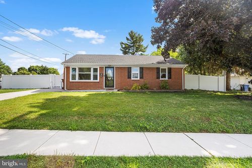 28 Bailey St, WOODSTOWN, NJ, 08098-1059 | Card Image