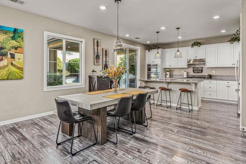 10664 Sandy Creek Dr, Santee, CA, 92071-5047 | Card Image