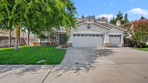 379 John Kamps Way, Ripon, CA, 95366 | Card Image