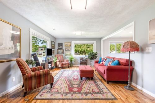2 Harris Pl, Livingston, MT, 59047-2801 | Card Image