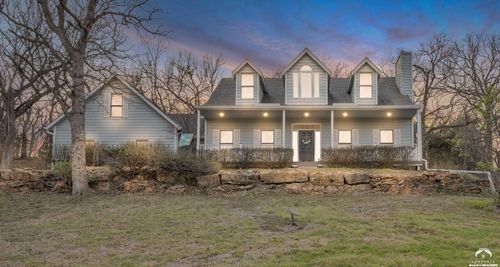 731 E 1100 Rd, Baldwin City, KS, 66006-7292 | Card Image