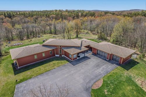 E7521 N Reedsburg Road, REEDSBURG, WI, 53959 | Card Image