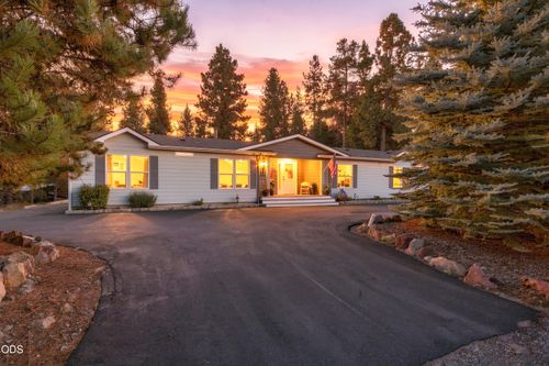 16888 Elsinore Rd, Bend, OR, 97707-2018 | Card Image
