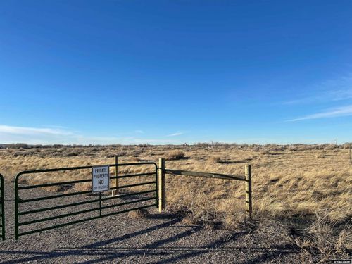 598 N Robertson Rd, Casper, WY, 82604-2101 | Card Image