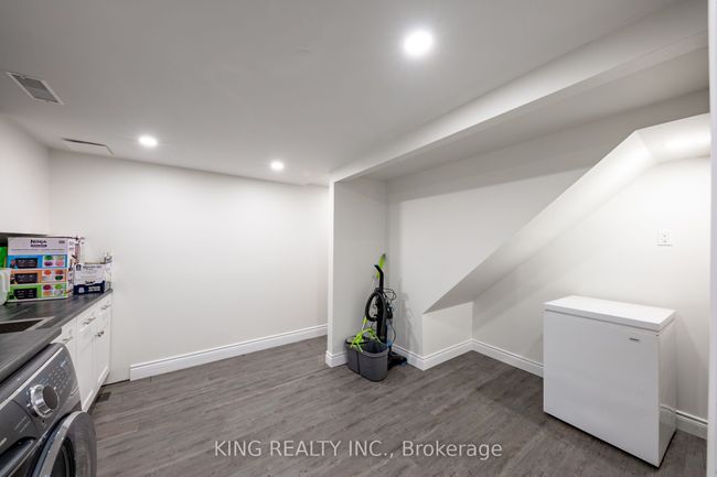 602 Champlain Rd, House other with 4 bedrooms, 3 bathrooms and 8 parking in Tiny ON | Image 32
