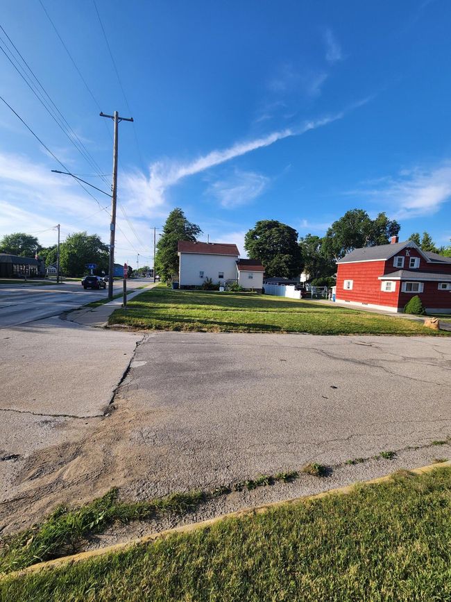 315 Cypress St, Home with 0 bedrooms, 0 bathrooms and null parking in Manistee MI | Image 6