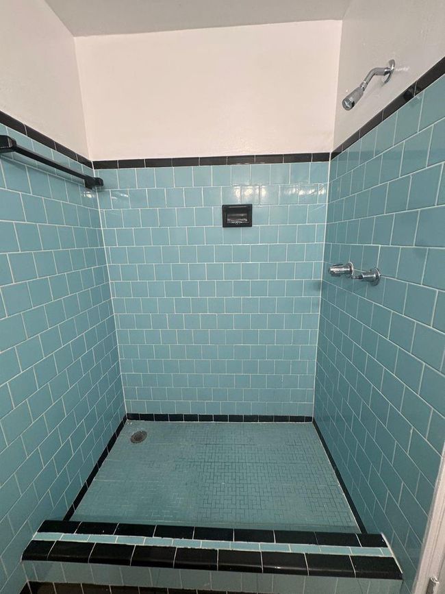 APT-5 - 2238 Fillmore St, Condo with 1 bedrooms, 1 bathrooms and null parking in Hollywood FL | Image 6