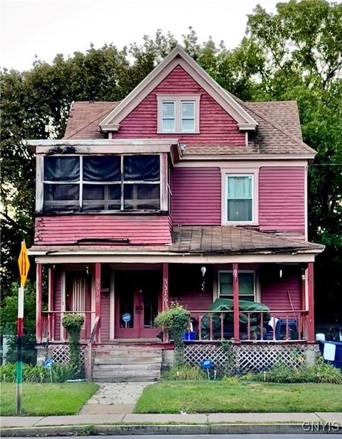 3316 S Salina St, Syracuse, NY, 13205-1852 | Card Image