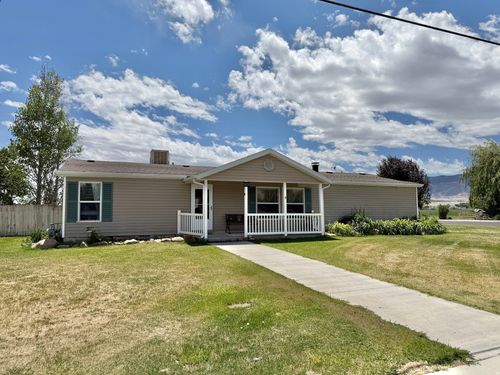 105 W 500 S, Ferron, UT, 84523-4525 | Card Image