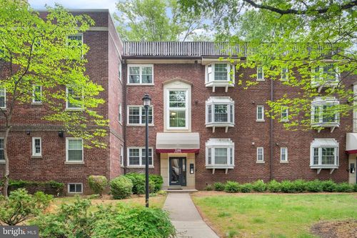 35-2104 N Scott St, ARLINGTON, VA, 22209-1018 | Card Image