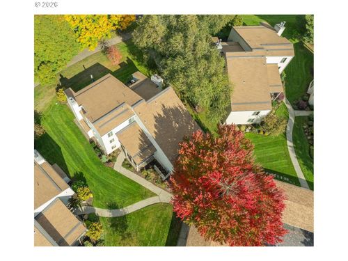 9910 Sw Trapper Ter, Beaverton, OR, 97008-7803 | Card Image