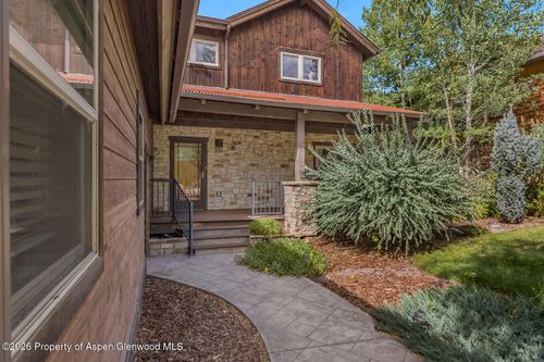 101 Cliffrose Way, Glenwood Springs, CO, 81601-6706 | Card Image