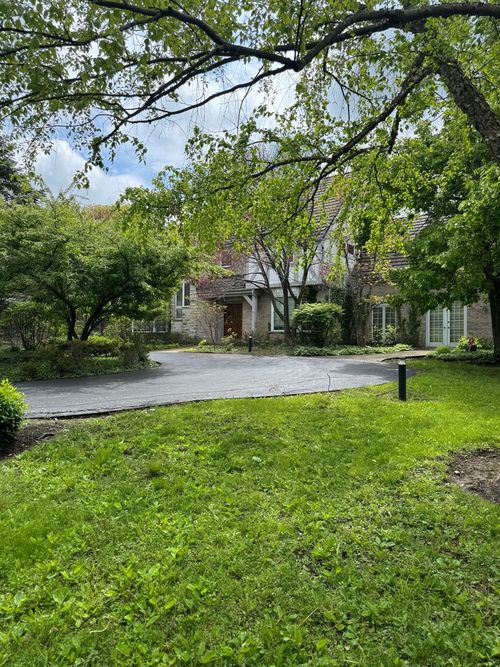 2 High Terrace Ln, Bannockburn, IL, 60015-1585 | Card Image