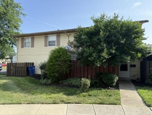 29b-2538 Nassau Drive, Columbus, OH, 43232 | Card Image