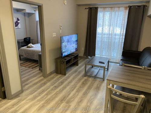 f202-275 Larch St, Waterloo, ON, N2L3R2 | Card Image