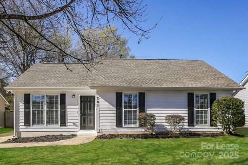 207 Lauren Dr, Indian Trail, NC, 28079-9629 | Card Image