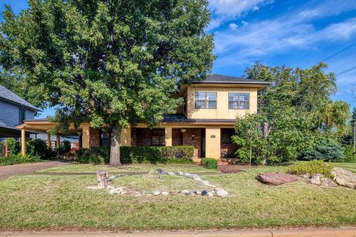 504 S Main St, Kingfisher, OK, 73750-3619 | Card Image