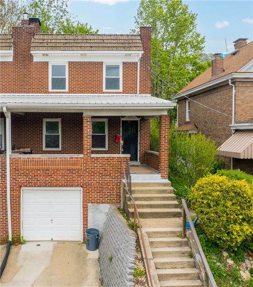 3011 Pyramid Ave, Brentwood, PA, 15227-2802 | Card Image