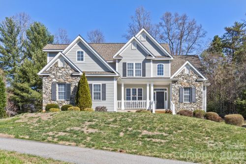 75 Eastmoor Dr, Asheville, NC, 28805-9211 | Card Image