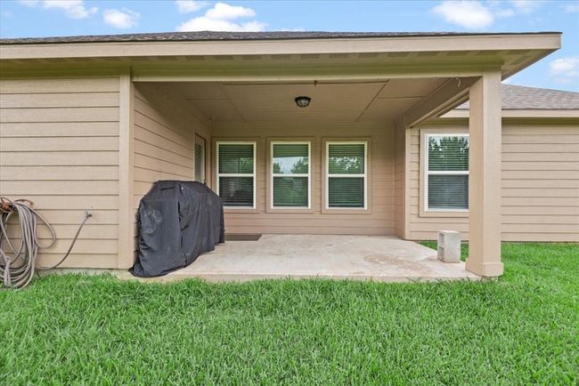 18716 Encinal Trl, House other with 3 bedrooms, 2 bathrooms and 2 parking in Magnolia TX | Image 39