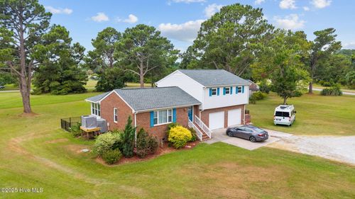 5302 Bogue Dr, Oriental, NC, 28571-9426 | Card Image