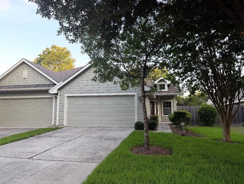 7 Marywood Dr, Conroe, TX, 77384-5115 | Card Image