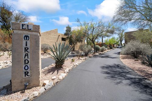 735 E Placita Del Mirador, Tucson, AZ, 85718-1973 | Card Image