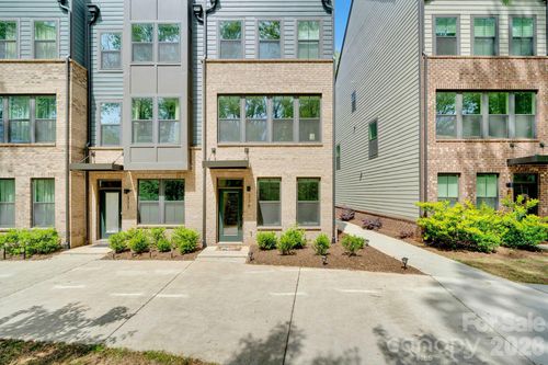 336 Twinflower Ln, Charlotte, NC, 28205-1490 | Card Image
