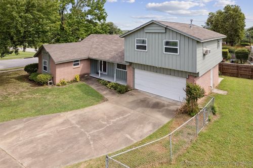 106 S 166th East Ave, Tulsa, OK, 74108-1736 | Card Image