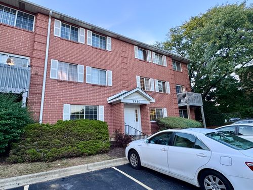 apt-d-1330 S Lorraine Rd, Wheaton, IL, 60189-7000 | Card Image