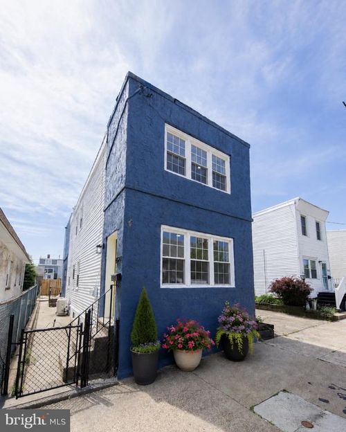 4627 Edgemont St, PHILADELPHIA, PA, 19137-2101 | Card Image
