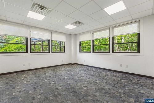 760 State Route 10, Whippany, NJ, 07981-1159 | Card Image