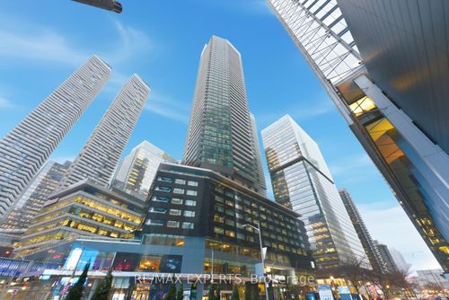 2405-55 Bremner Boulevard, Toronto, ON, M5J0A6 | Card Image