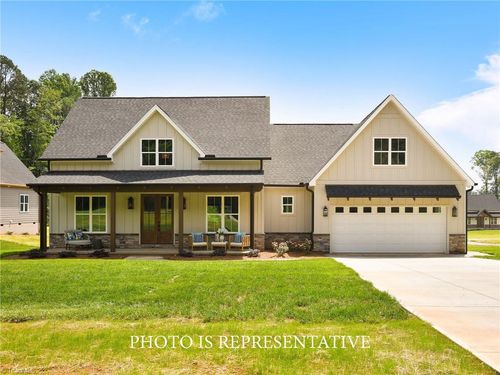 751 Morris Rd, Winston Salem, NC, 27101-6418 | Card Image