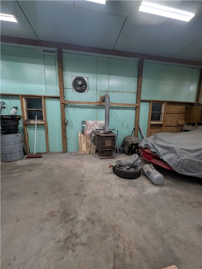 138 S Pine Ave, House other with 5 bedrooms, 3 bathrooms and 4 parking in Stoystown PA | Image 44