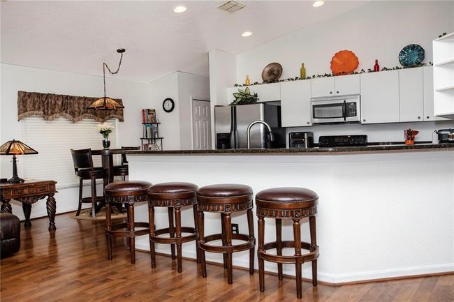 KITCHEN | Image 11